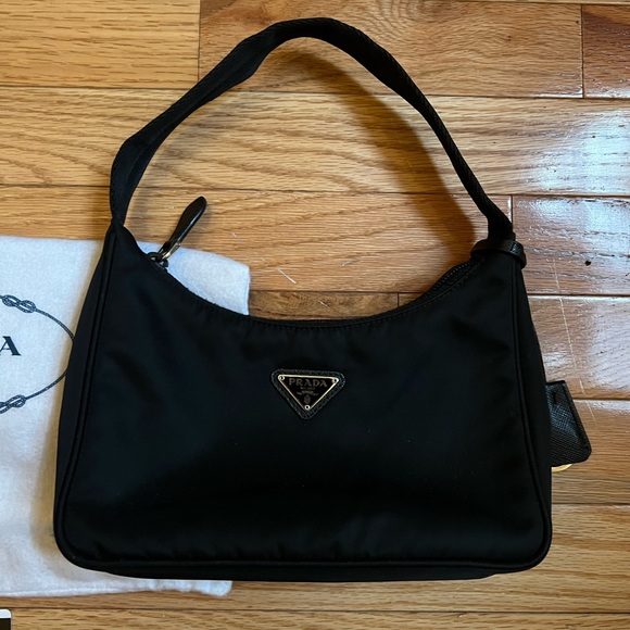Prada Re-Nylon Re-Edition 2000 mini-bag - Black - Picture 2 of 9